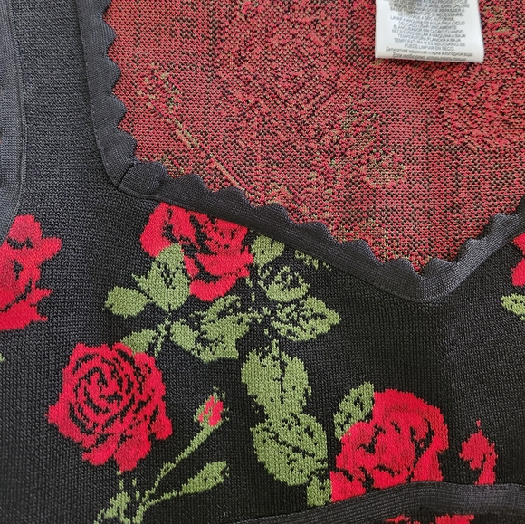 BCBG La Rosa Top - Picture 5 of 10